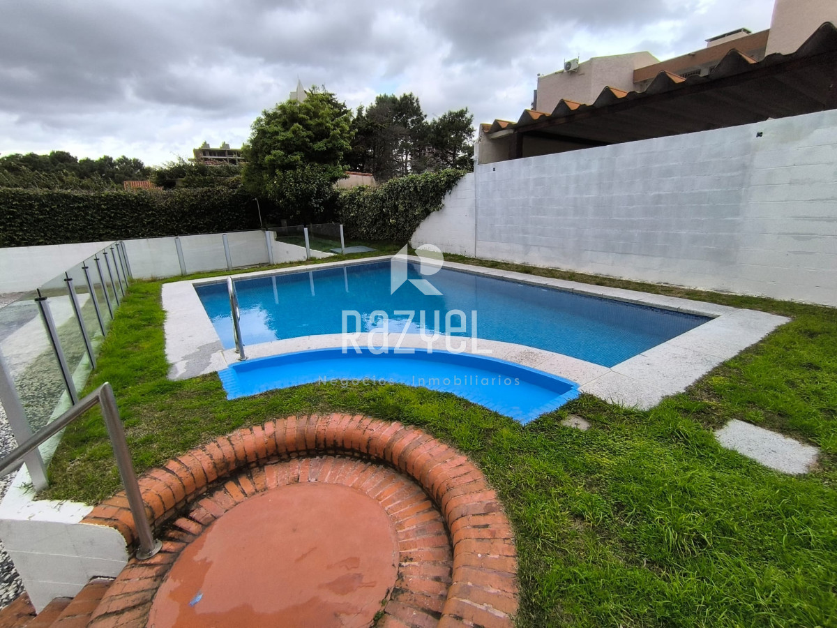 Apartamento ID.1085 - Apto de 2 dormitorios y 2 Baños.( Aidy Grill )
