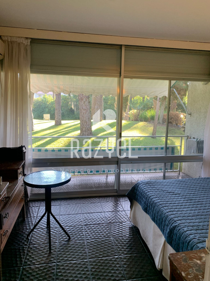 Apartamento ID.925 - Apartamento en hermoso complejo en Punta del Este
