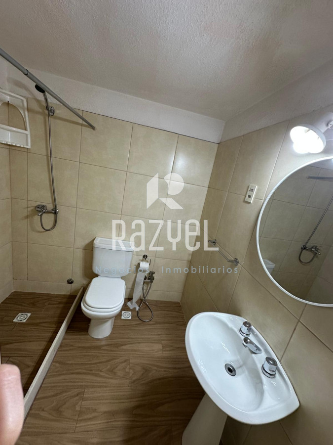 Apartamento ID.972 - Alquiler anual apartamento de 2 dormitorios y 2 baños, Maldonado. 