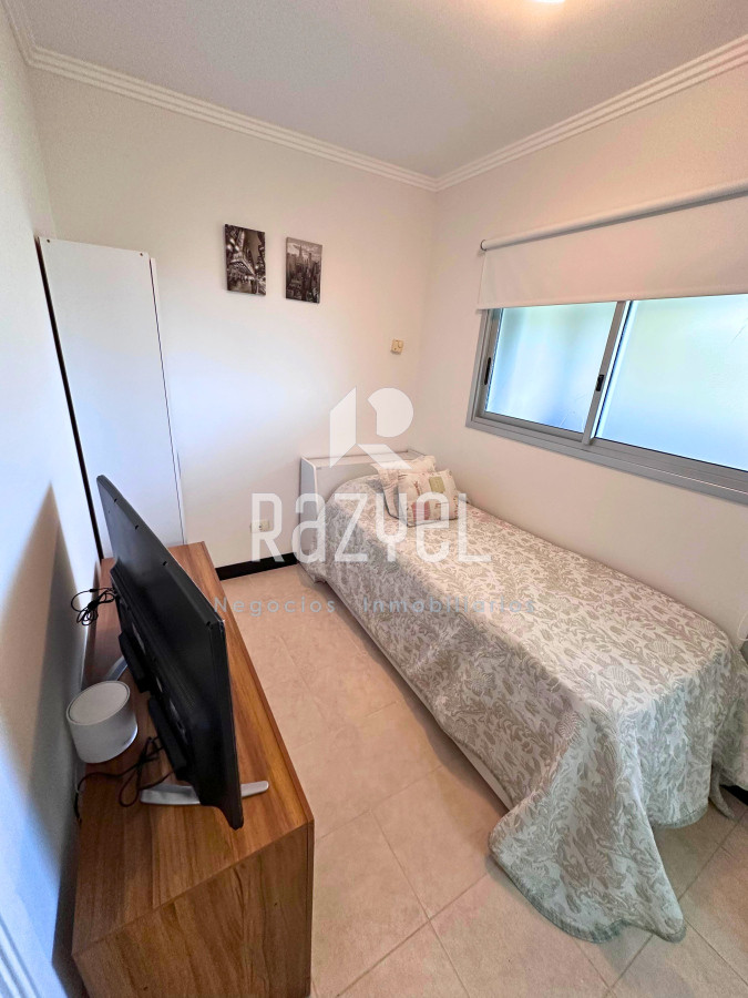 Apartamento ID.382 - Venta & Alquiler de Temporada ,primera linea playa Brava, pda 9.