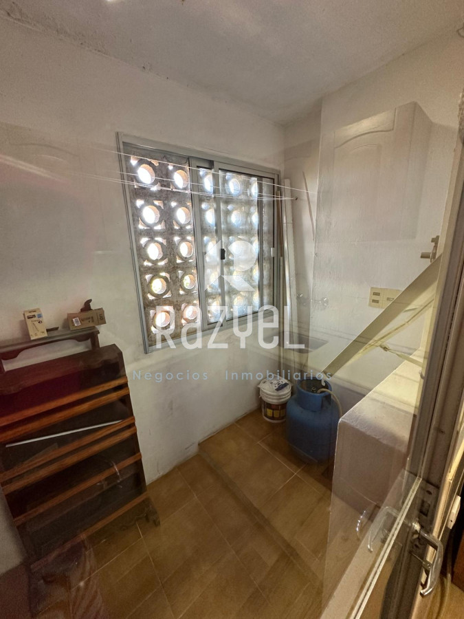 Apartamento ID.972 - Alquiler anual apartamento de 2 dormitorios y 2 baños, Maldonado. 