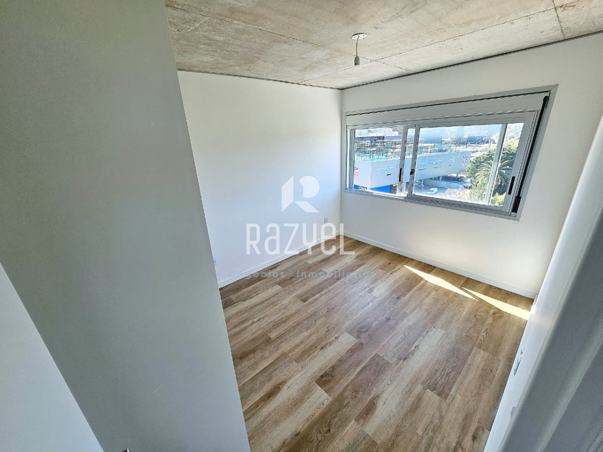 Apartamento ID.1120 - Apartamento 1 Dormitorio Piso 7 - Vista a Isla Gorriti con Beneficios Impositivos