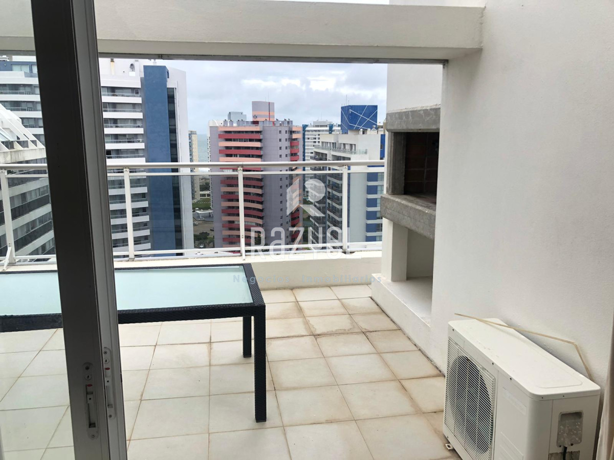 Apartamento ID.812 - Penthouse de 3 Dormitorios 4 Baños 4 Suites a 300 metros del Mar.