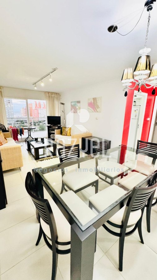 Apartamento ID.745 - Venta de apartamento de 2 dorm con parrillero propio en Torre Manhattan
