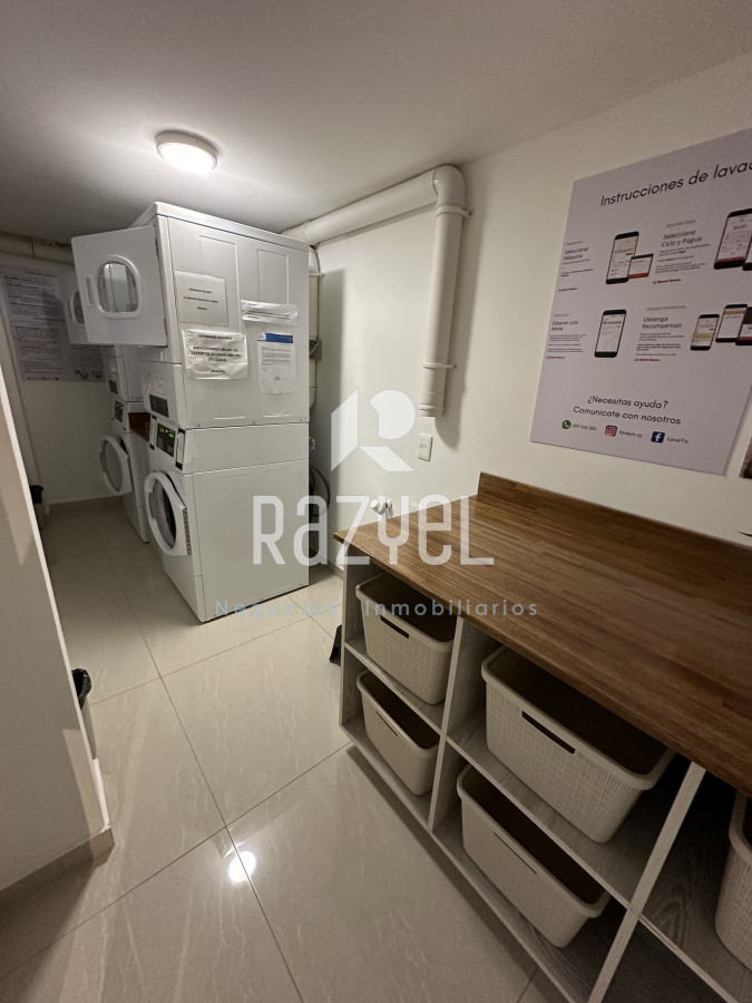 Apartamento ID.1007 - Venta Piso alto esquinero con vistas a Playa Mansa y Playa Brava – Punta del Este