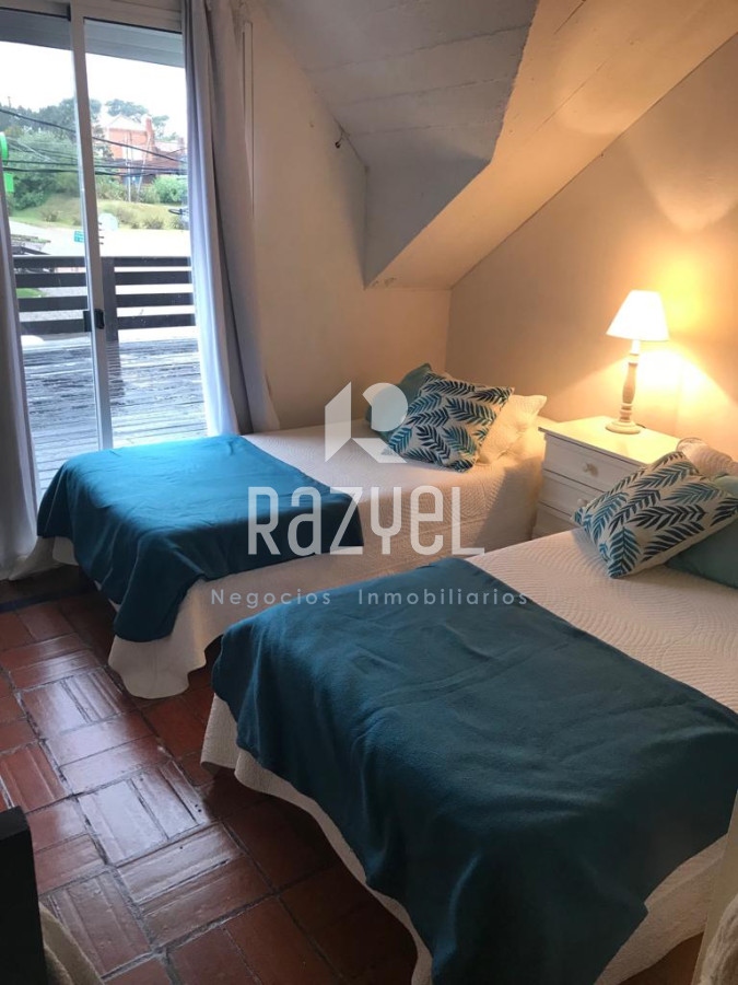Apartamento ID.1102 - Alquiler anual apto 3 dorm, La Barra.