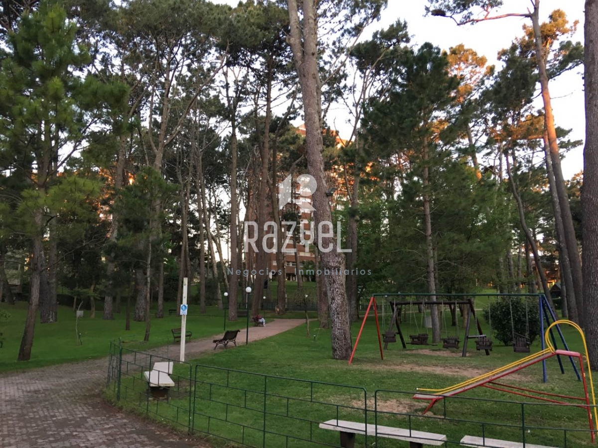 Apartamento ID.925 - Apartamento en hermoso complejo en Punta del Este