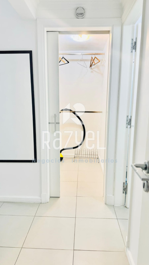 Apartamento ID.745 - Venta de apartamento de 2 dorm con parrillero propio en Torre Manhattan