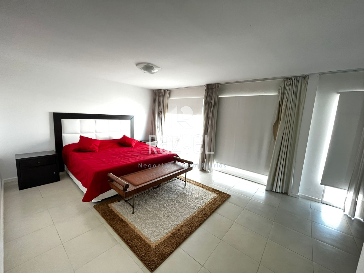 Apartamento ID.812 - Penthouse de 3 Dormitorios 4 Baños 4 Suites a 300 metros del Mar.