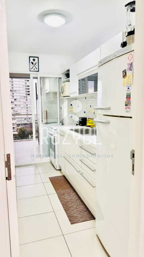 Apartamento ID.745 - Venta de apartamento de 2 dorm con parrillero propio en Torre Manhattan