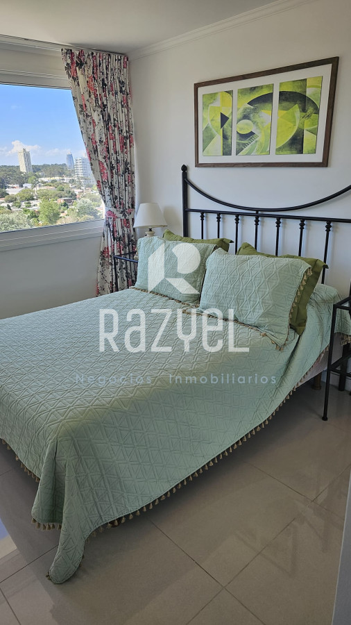Apartamento ID.406 - Casino Tower de 3 dorm en suite mas dependencia .