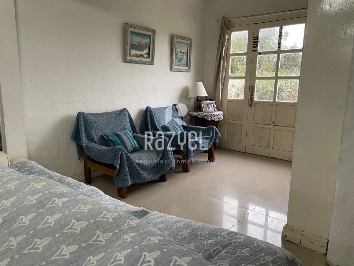 Casa ID.476 - Casa y comercio en Venta Bal B.A.