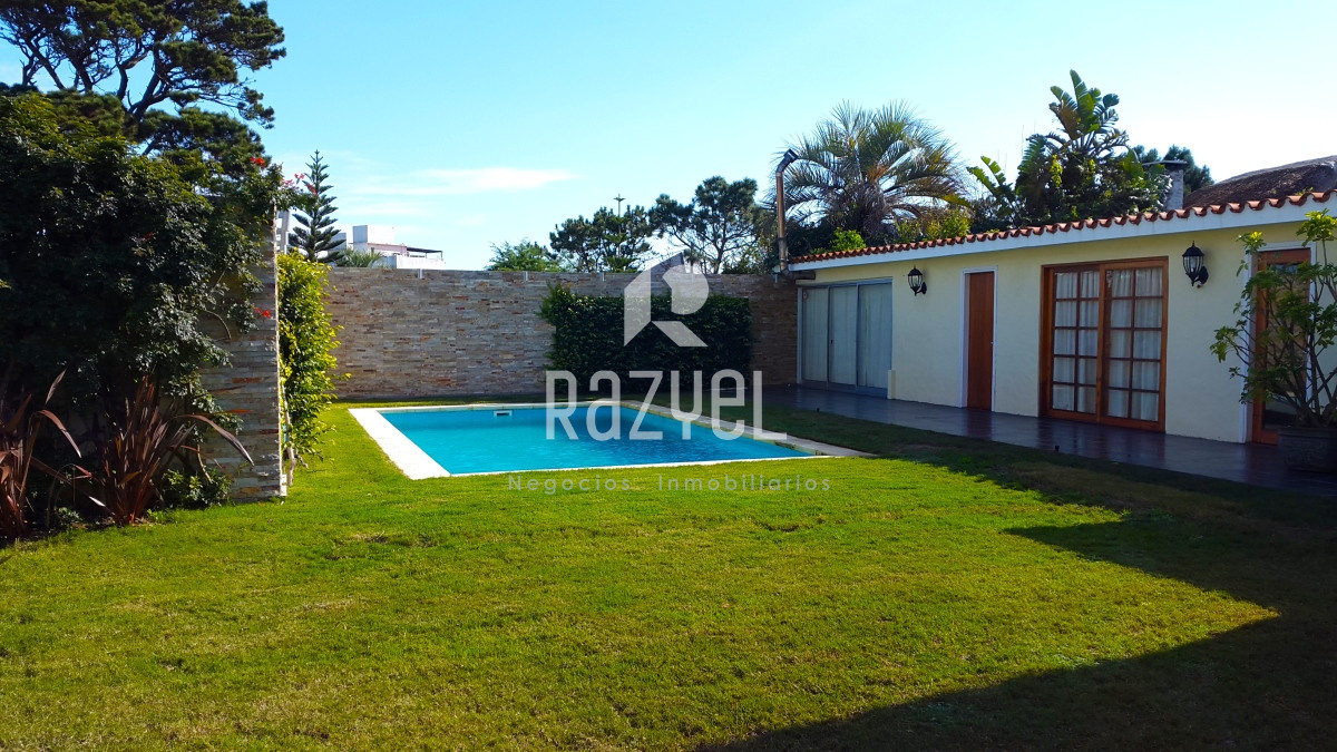 Casa ID.768 - Hermosa casa de 4 dormitorios 