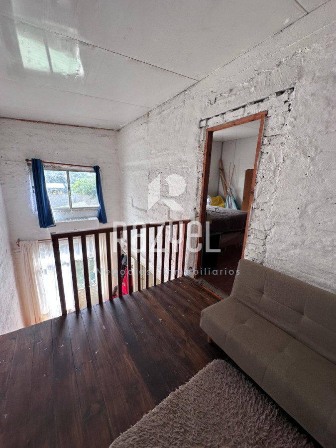 Casa ID.1236 - “Dos casas en un padrón , San Carlos .No apta banco”