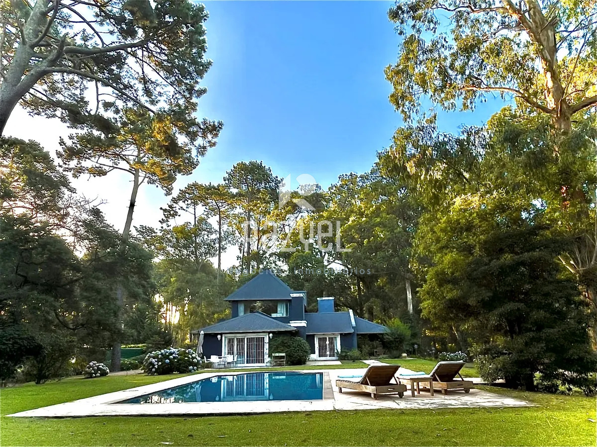 Casa ID.666 - Magnifica casa para vivir todo el anio y disfrutar de sus comodidades.