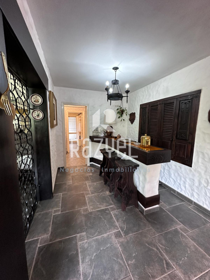 Casa ID.384 - Casa en Alquiler Anual y Venta