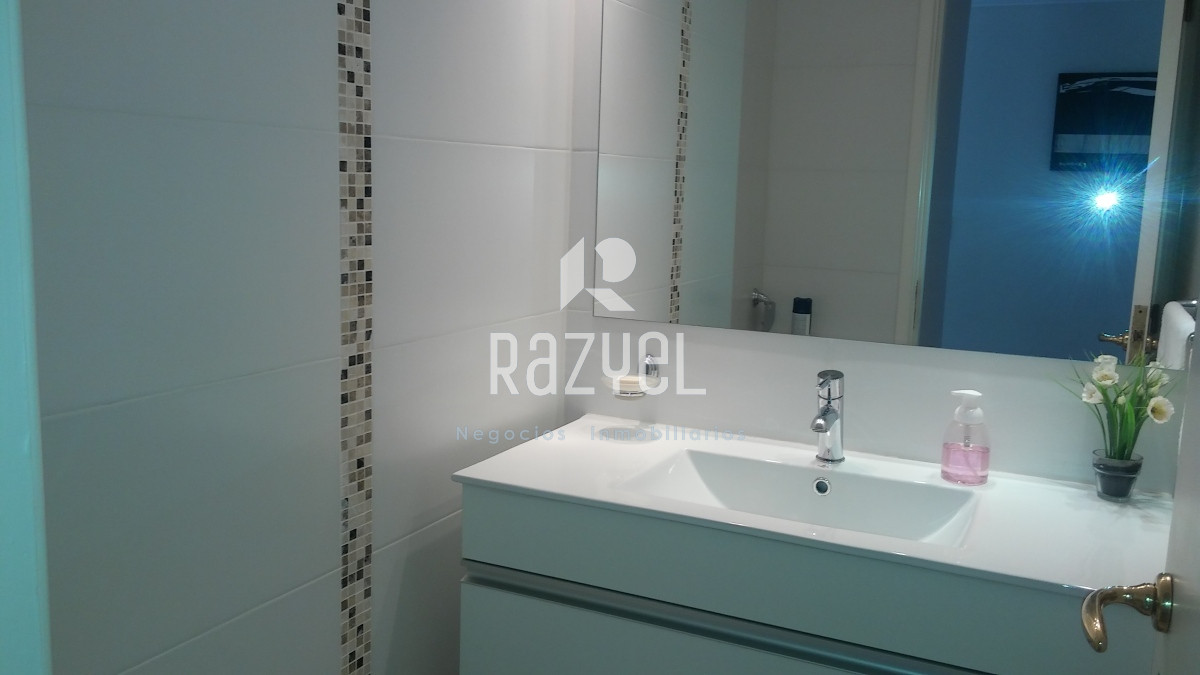 Casa ID.719 - Casa ¨Evergreen¨ Playa Mansa Venta, Alquiler Anual y Temporal