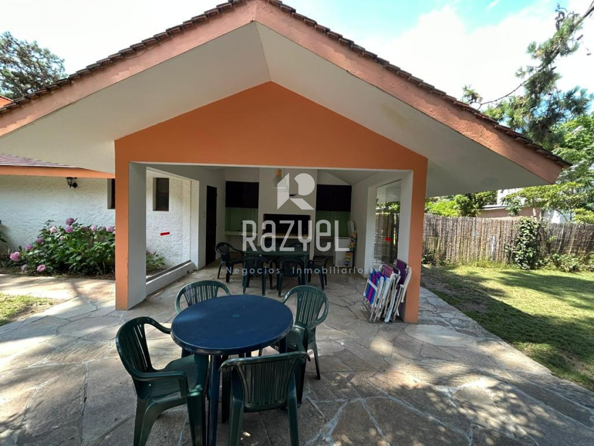 Casa ID.446 - Espectacular casa para vivir todo el año ubicada en Aidy Grill