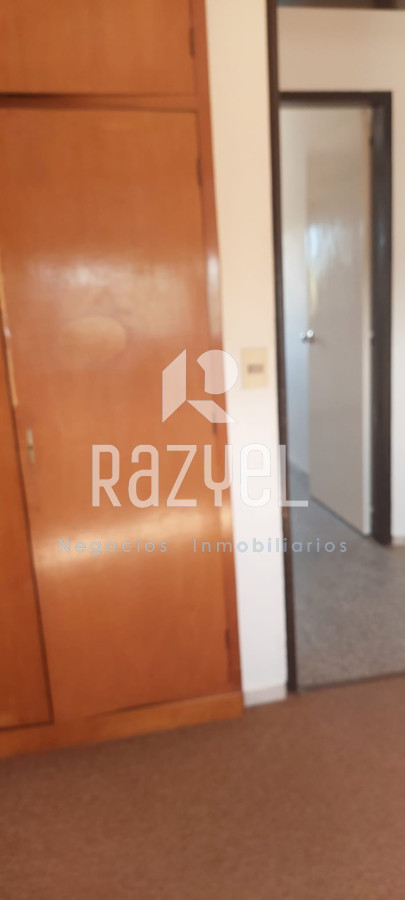 Casa ID.479 - Oportunidad  de inversiòn Venta  de apartamento espacioso 4 dormitorios San Carlos