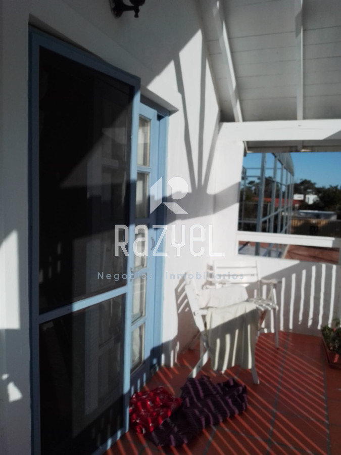 Casa ID.476 - Casa y comercio en Venta Bal B.A.