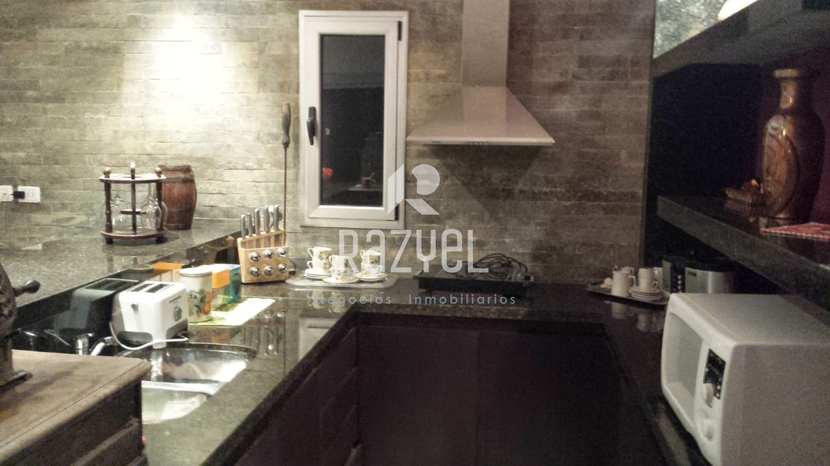 Casa ID.539 - Espectacular Casa - Alquiler Anual