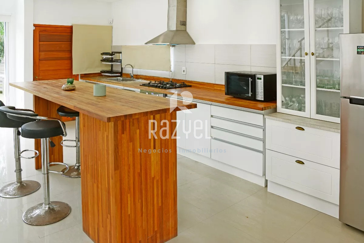 Casa ID.828 - Venta de exelente casa en Punta del Este. Marly.