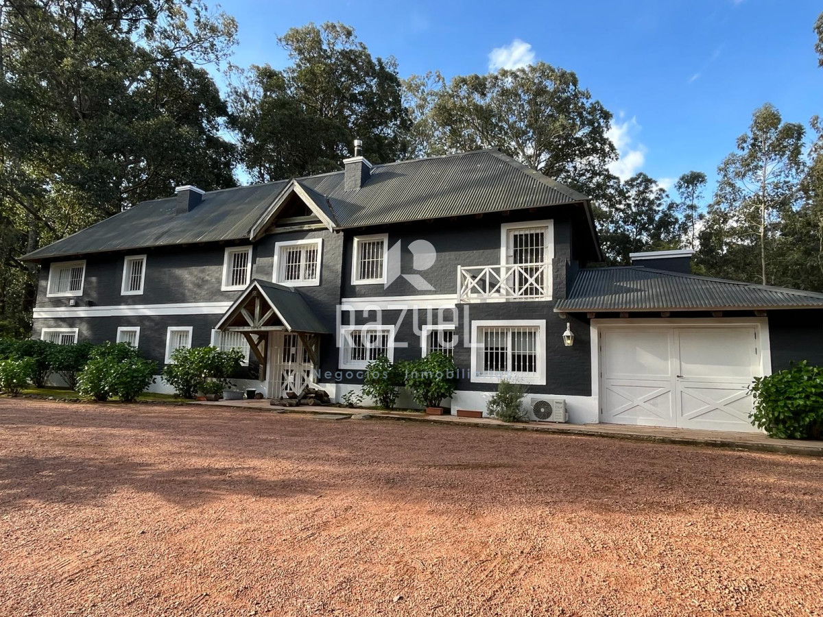 Casa ID.666 - Magnifica casa para vivir todo el anio y disfrutar de sus comodidades.