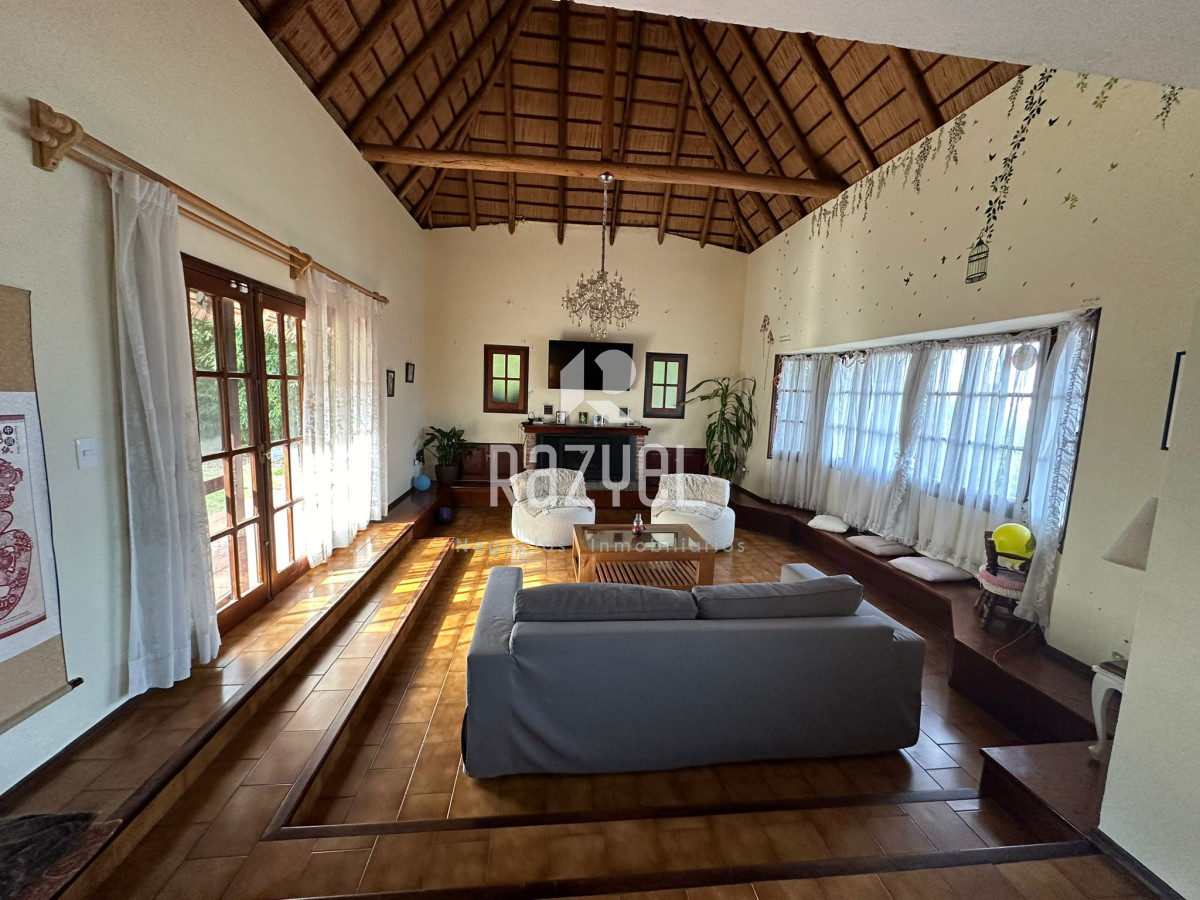 Casa ID.646 - Casa en AlquilerPunta del Este DISPONIBLE TEMPORADA 5 dormitorios Excelente Propiedad