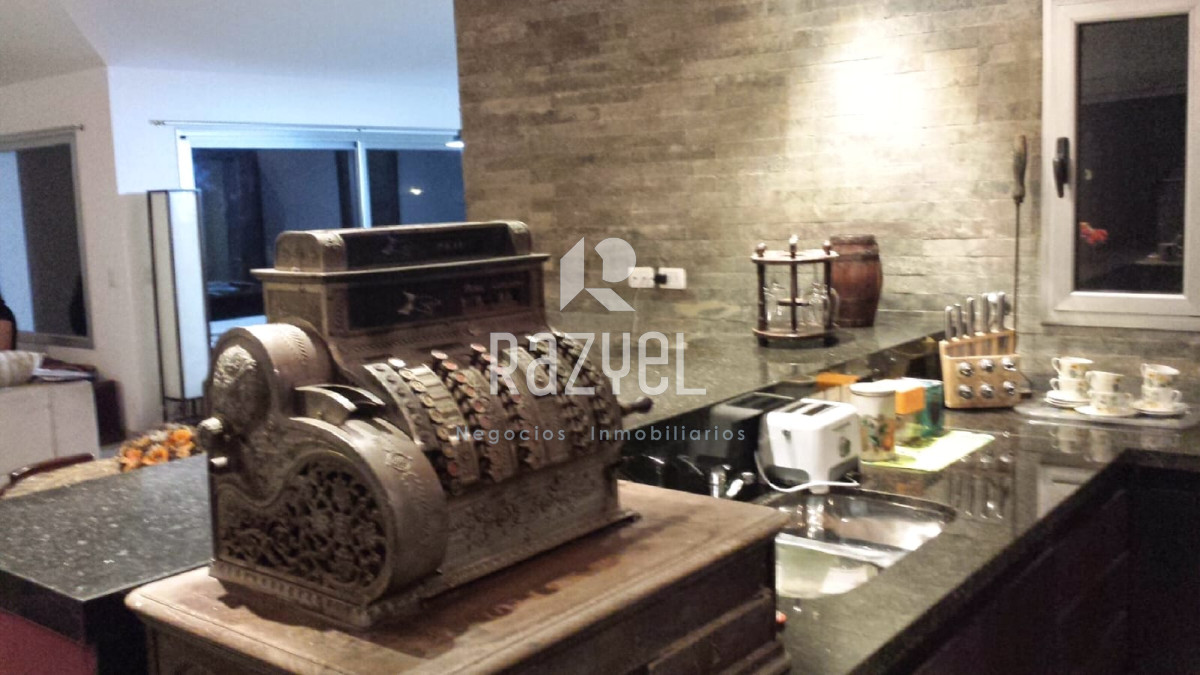 Casa ID.539 - Espectacular Casa - Alquiler Anual