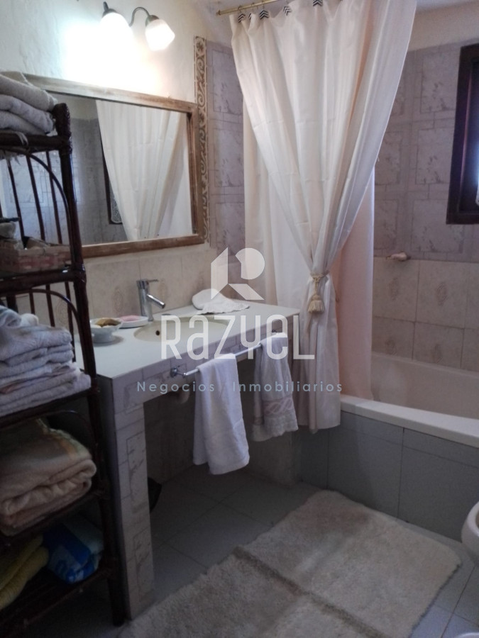 Casa ID.476 - Casa y comercio en Venta Bal B.A.