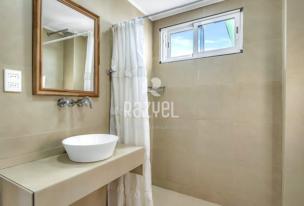 Casa ID.1104 - Casa En Venta Las Grutas, Punta Ballena