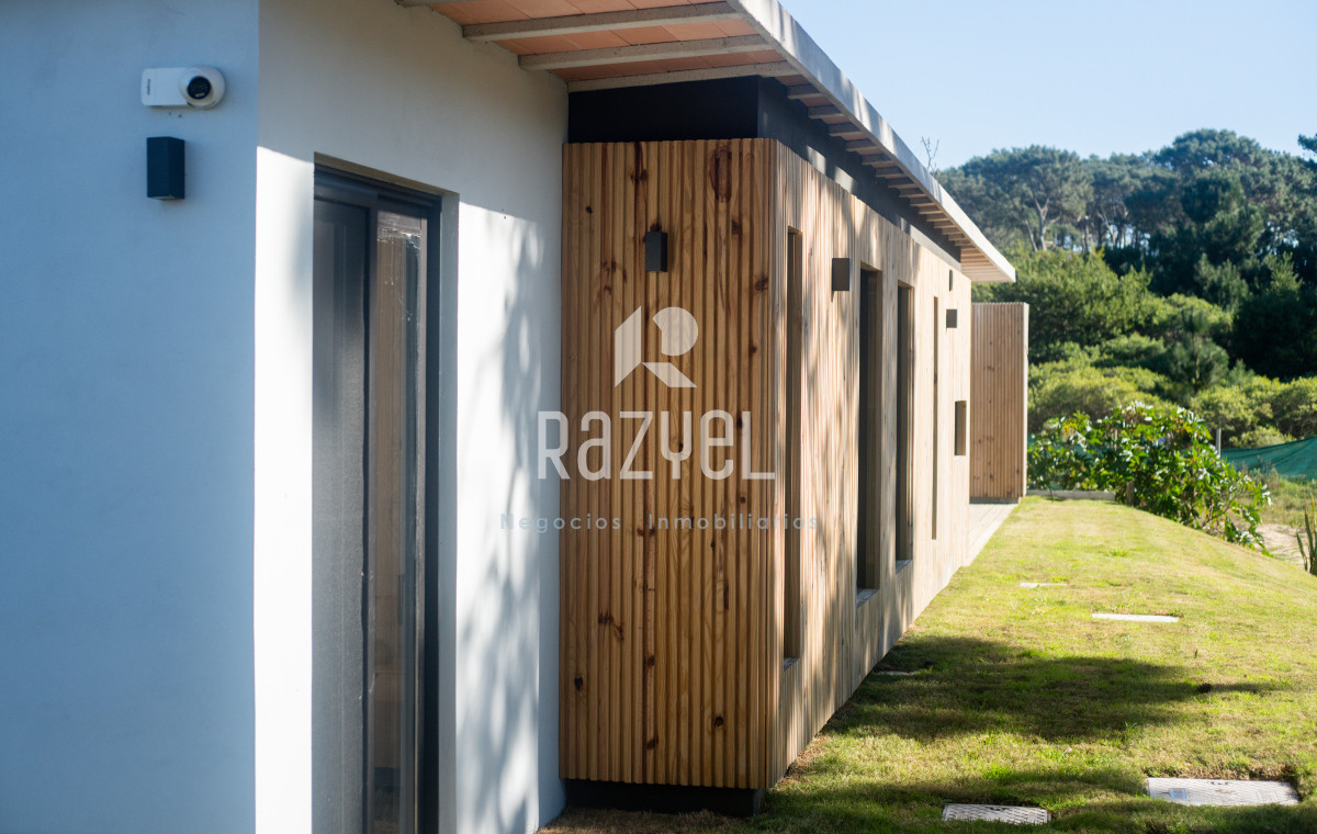 Casa ID.1020 - Casa en venta Club del Lago, Punta Ballena