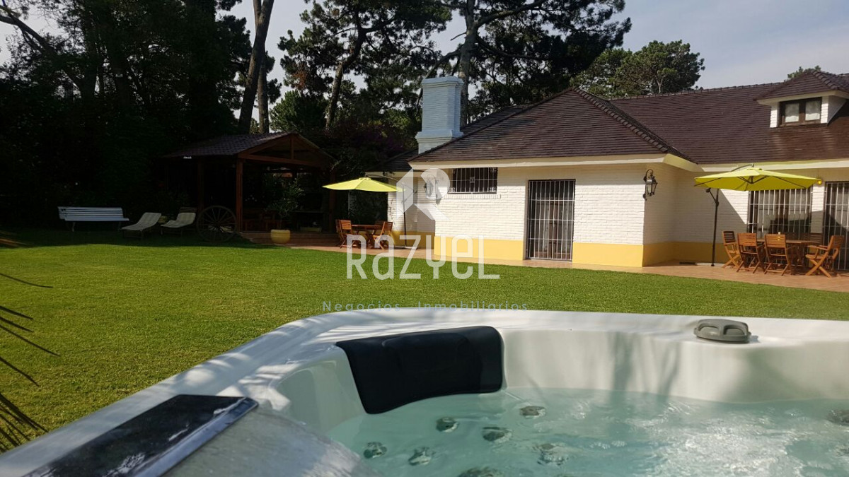 Casa ID.706 - Casa en Punta del Este, Cantegril