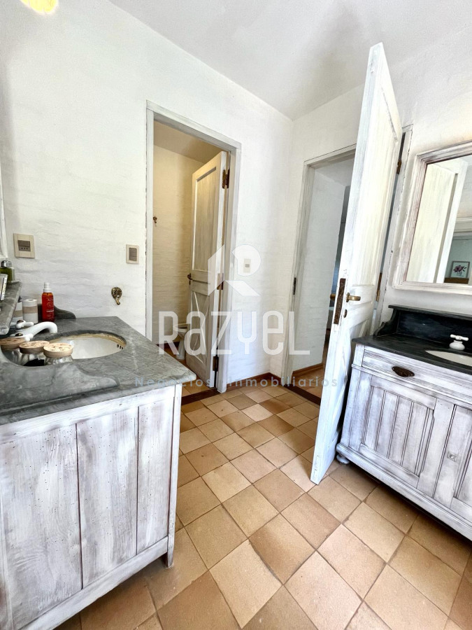 Casa ID.666 - Magnifica casa para vivir todo el anio y disfrutar de sus comodidades.