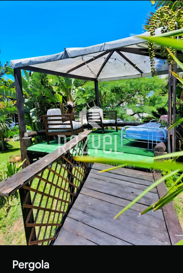 Casa ID.1101 - Casa en Venta Pinares a 100 mts del mar