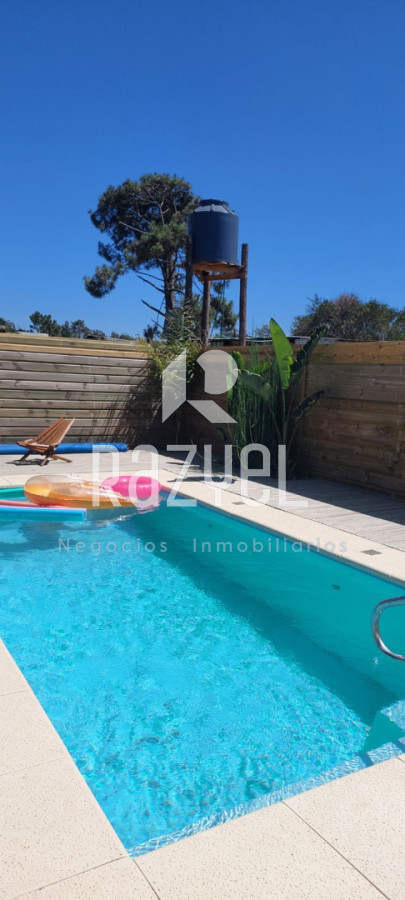 Casa ID.1213 - Casa Moderna en Venta de 3 dormitorios amueblada en Balneario Bs AS