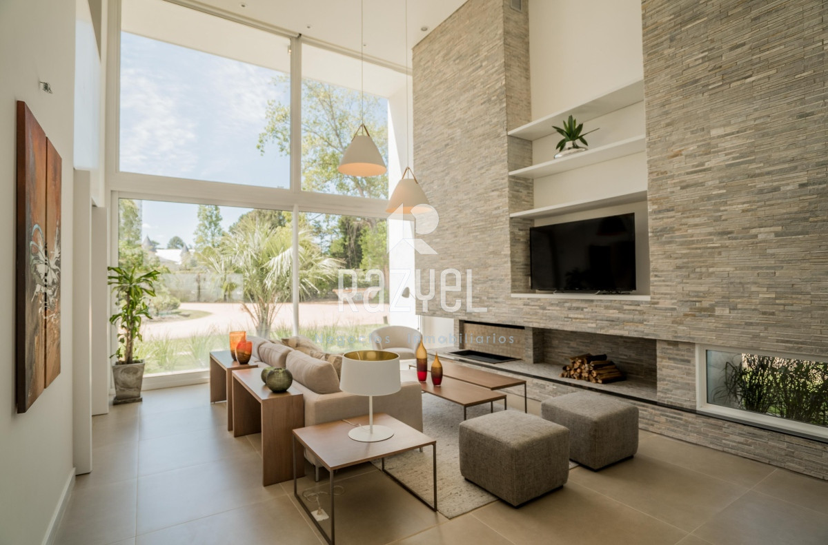 Casa ID.770 - Casa en Boulevard Park en Venta y Alquiler