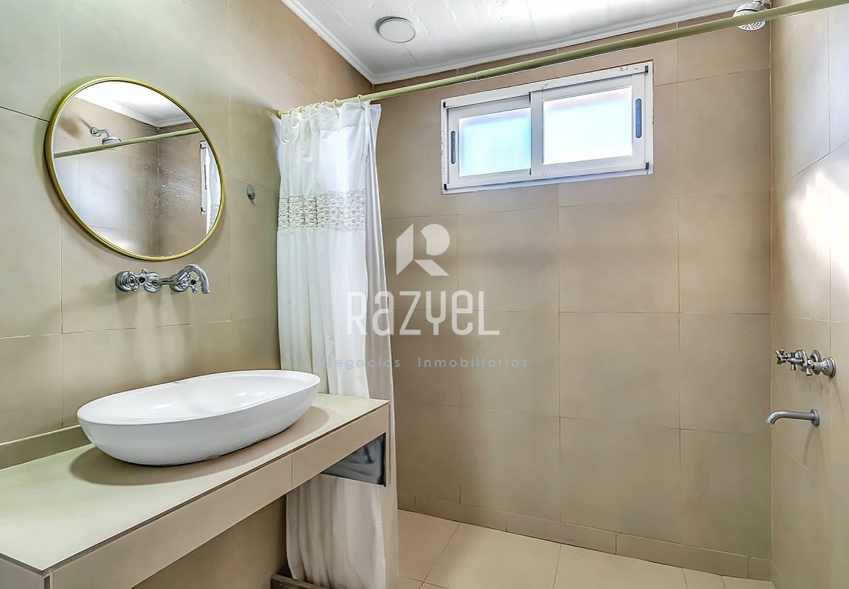 Casa ID.1104 - Casa En Venta Las Grutas, Punta Ballena