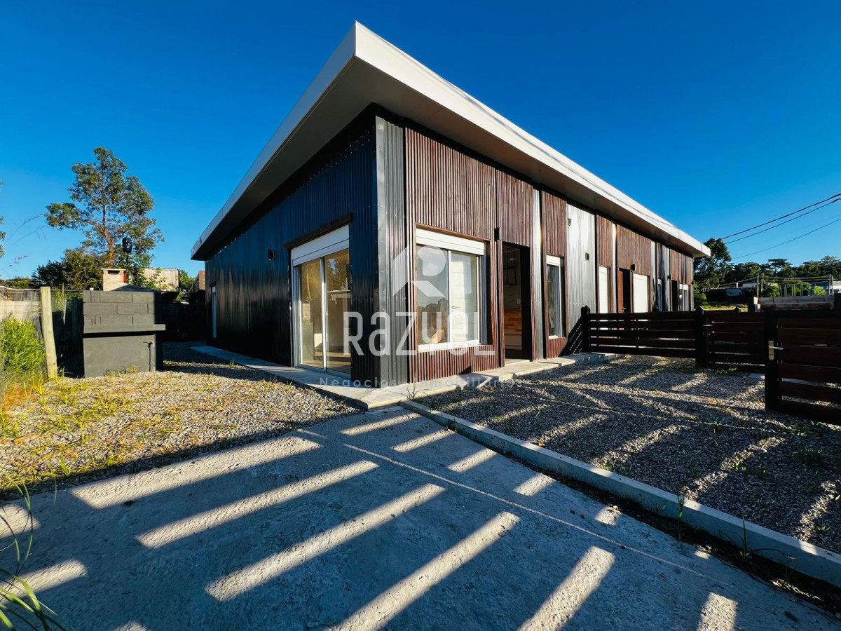 Casa ID.1019 - Casas en venta Altos de la Laguna