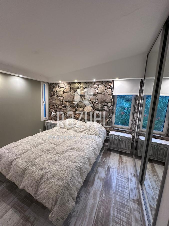 Casa ID.385 -  Casa en venta y alquiler anual de 5 dorm y 4 baños.