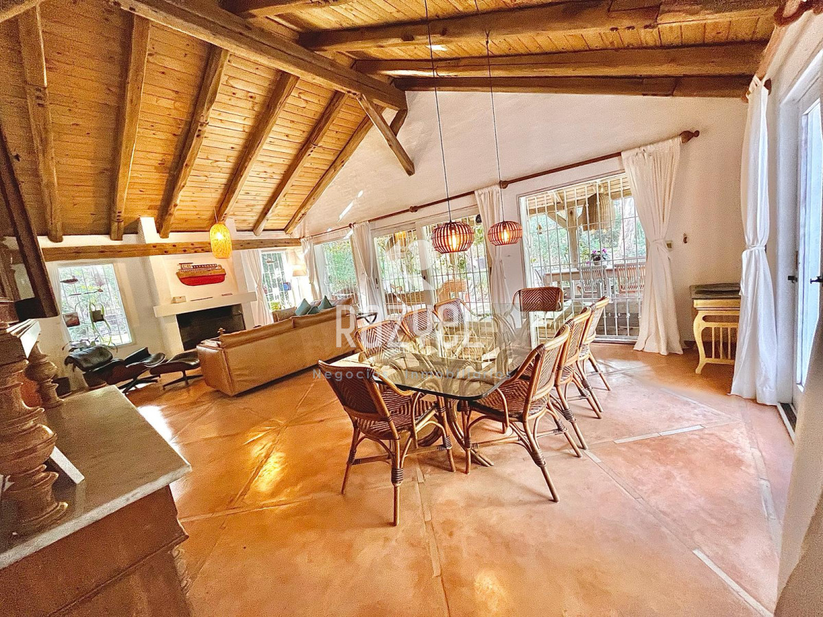 Casa ID.666 - Magnifica casa para vivir todo el anio y disfrutar de sus comodidades.