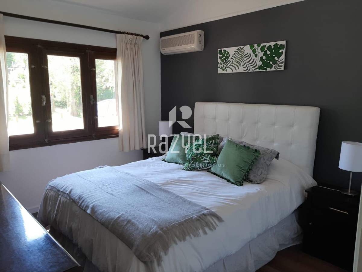 Casa ID.564 - Casa de 3 dormitorios en alquiler anual