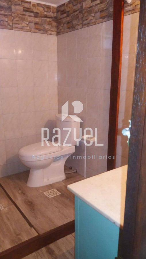 Casa ID.1076 - Casa 2 plantas a 2 cuadras de la playa,3 dorm y 2 baños. Balneario Buenos Aires.