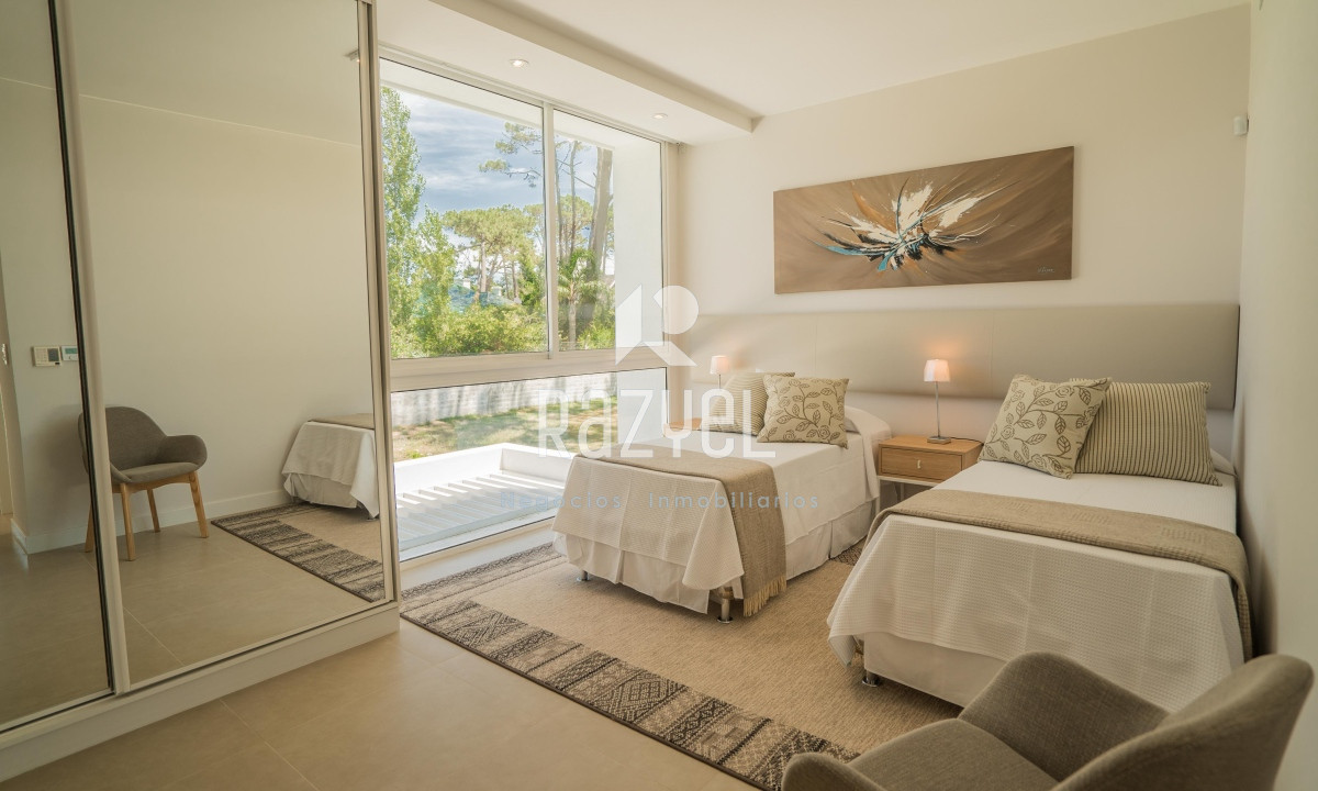 Casa ID.770 - Casa en Boulevard Park en Venta y Alquiler