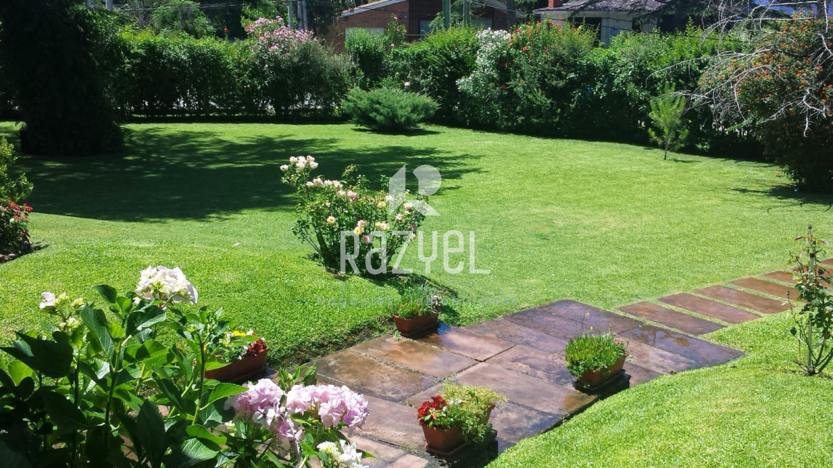 Casa ID.539 - Espectacular Casa - Alquiler Anual