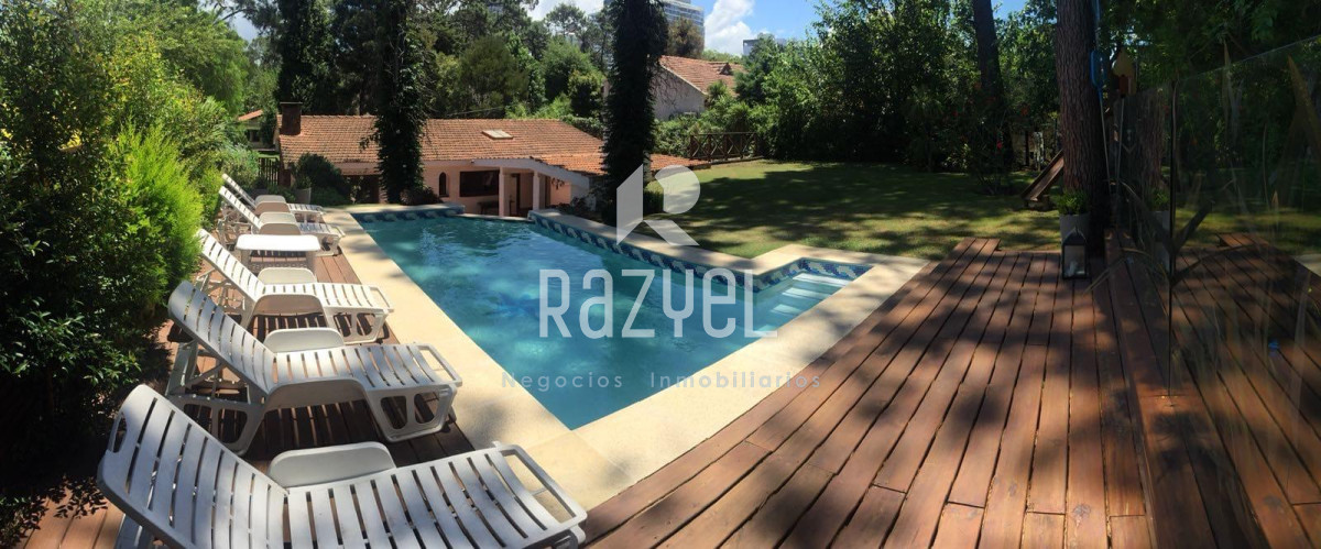 Casa ID.564 - Casa de 3 dormitorios en alquiler anual