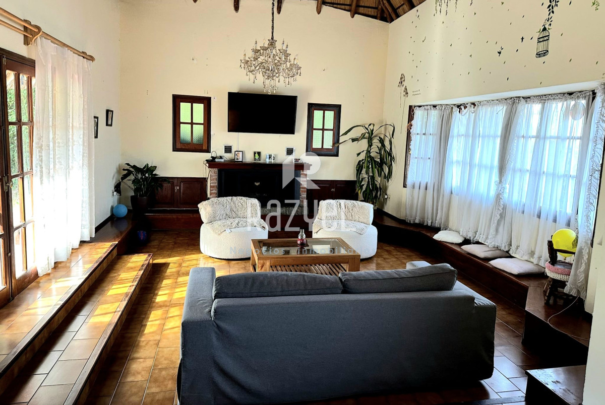 Casa ID.646 - Casa en AlquilerPunta del Este DISPONIBLE TEMPORADA 5 dormitorios Excelente Propiedad