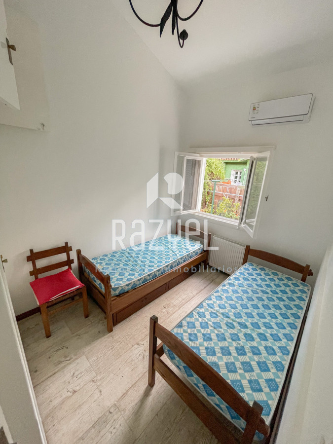 Casa ID.939 - ALQUILER ANUAL CASA 4 DORMITORIOS 