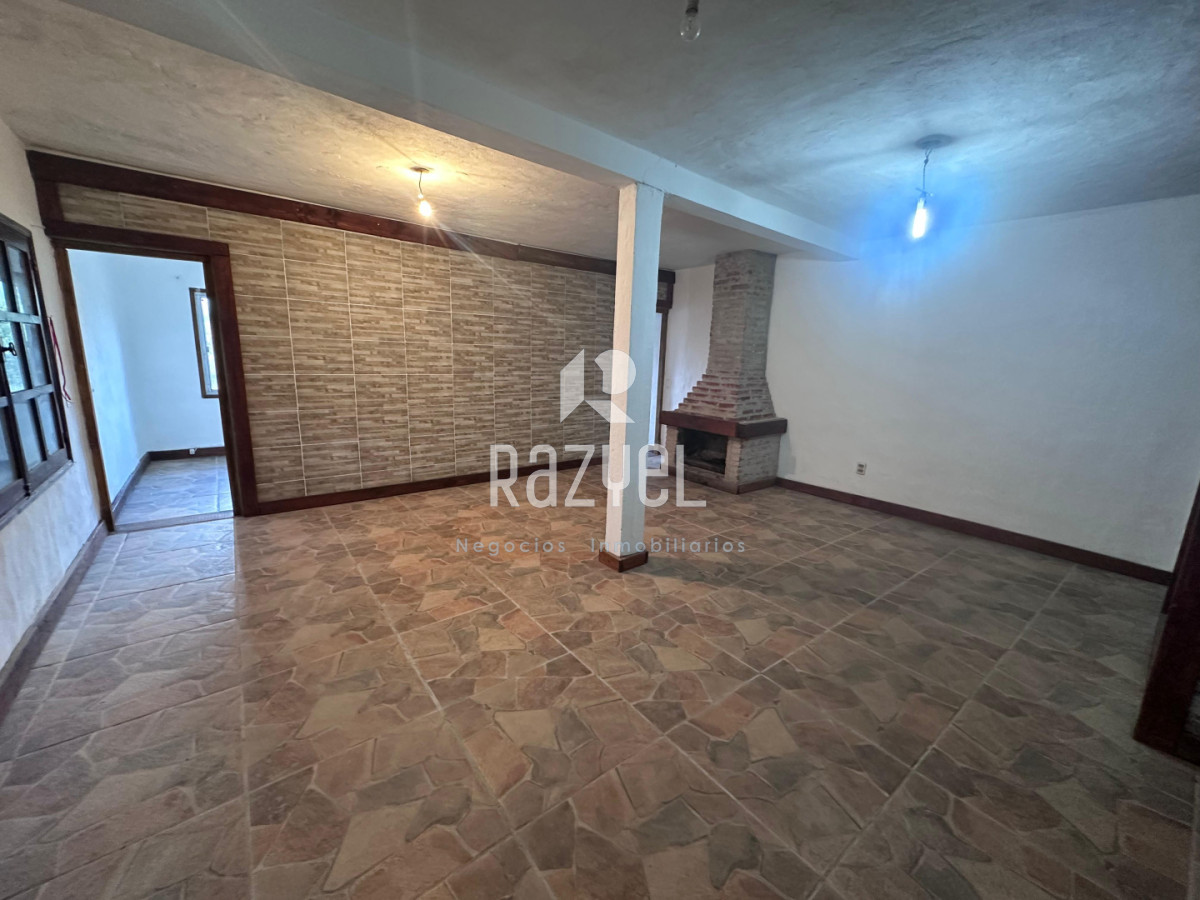 Casa ID.1076 - Dos viviendas en un mismo padrón, prontas para generar renta desde el primer día. Balneario Buenos Aires