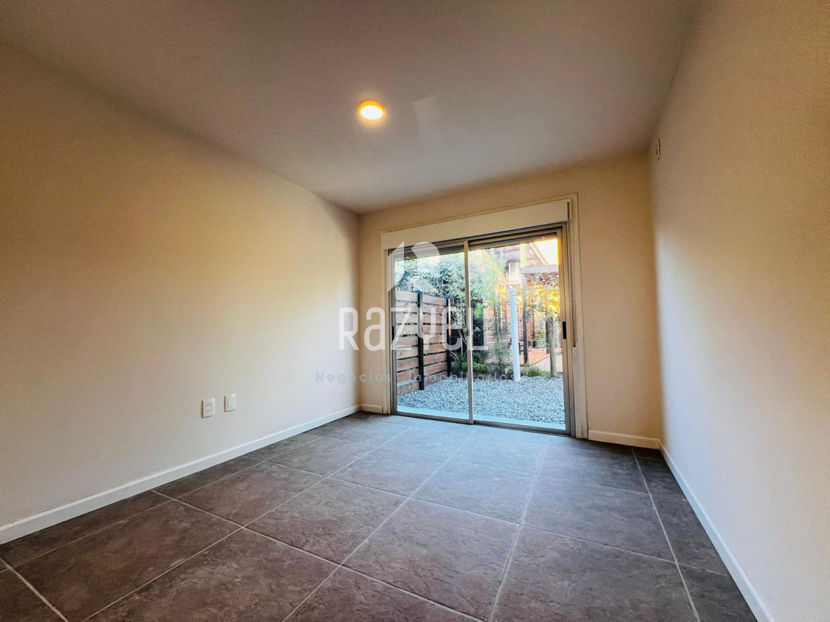 Casa ID.1019 - Casas en venta Altos de la Laguna